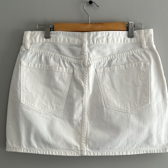 J. Crew White Denim Mini Skirt Size 8 Vintage Y2K distressed grunge stitching - Picture 5 of 7